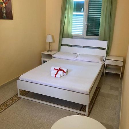 La Casa Del Sole Hotel Palermo Esterno foto