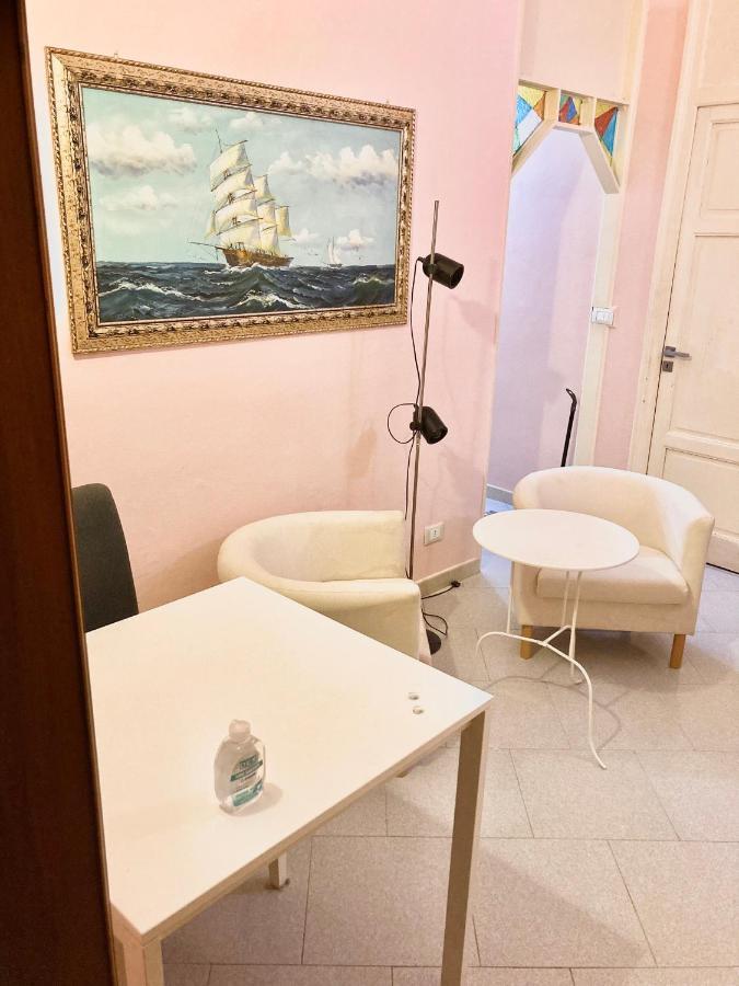 La Casa Del Sole Hotel Palermo Esterno foto