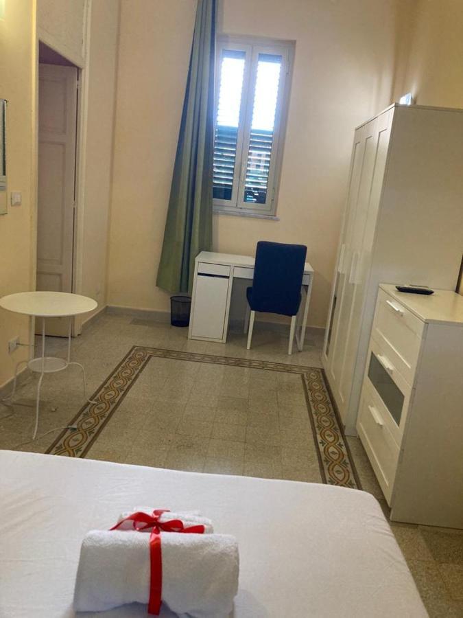 La Casa Del Sole Hotel Palermo Esterno foto