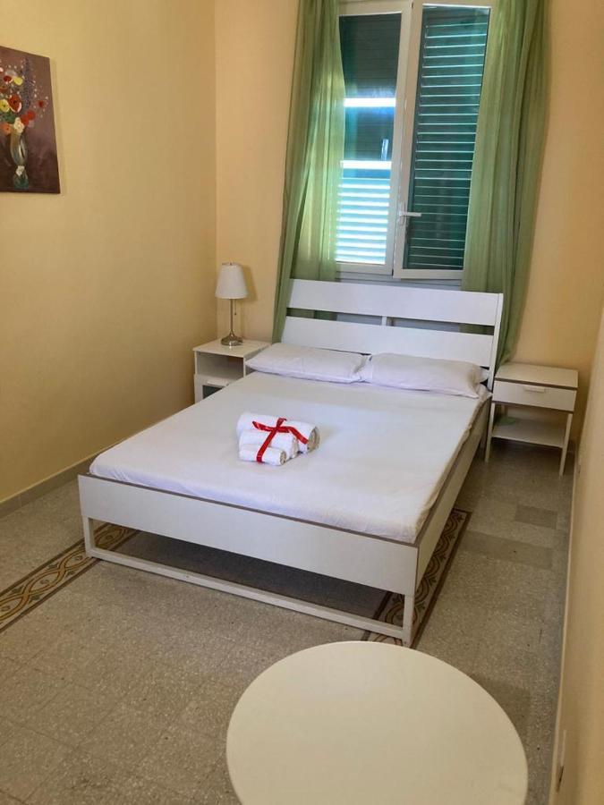 La Casa Del Sole Hotel Palermo Esterno foto